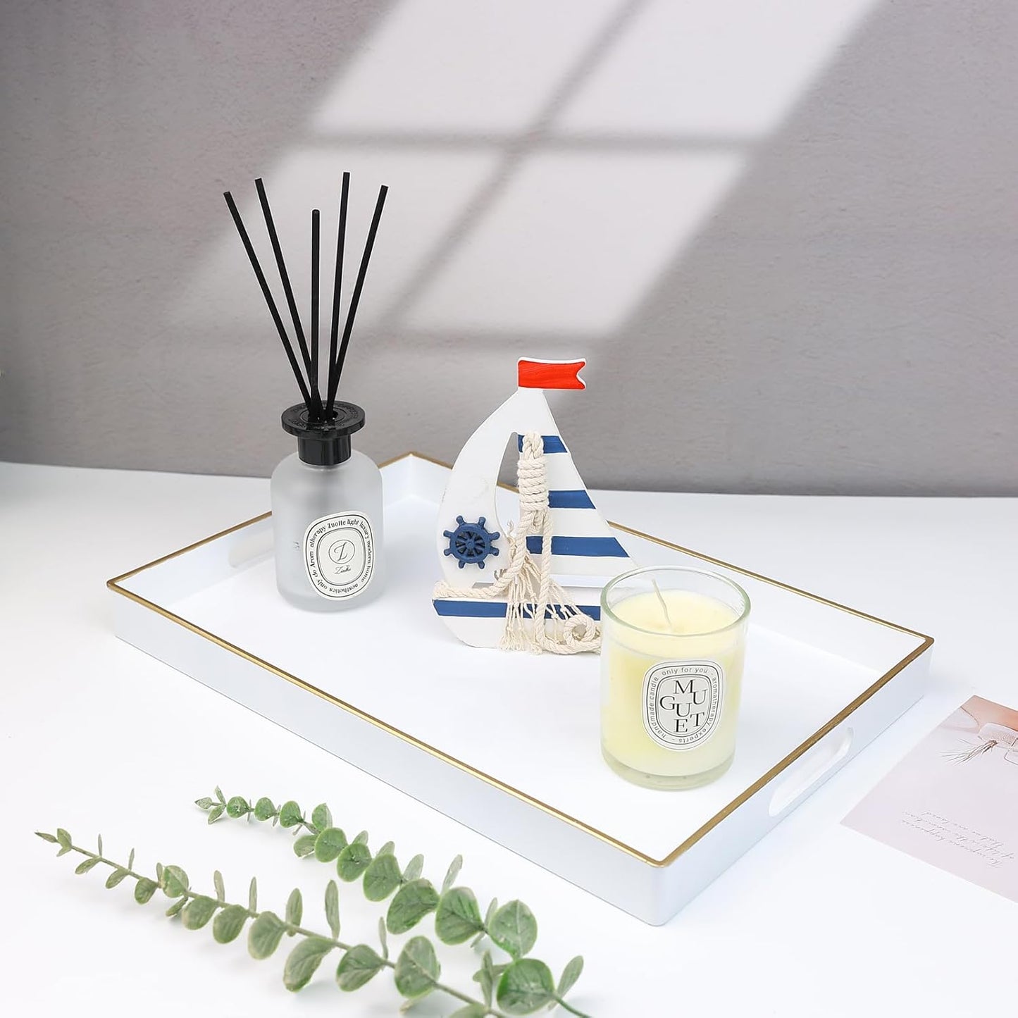 Spsyrine White Decorative Serving Tray with Handles, Elegant Plastic Coffee Table Tray for Ottoman, Living Room, Home Decor 15.6" X 10.2"