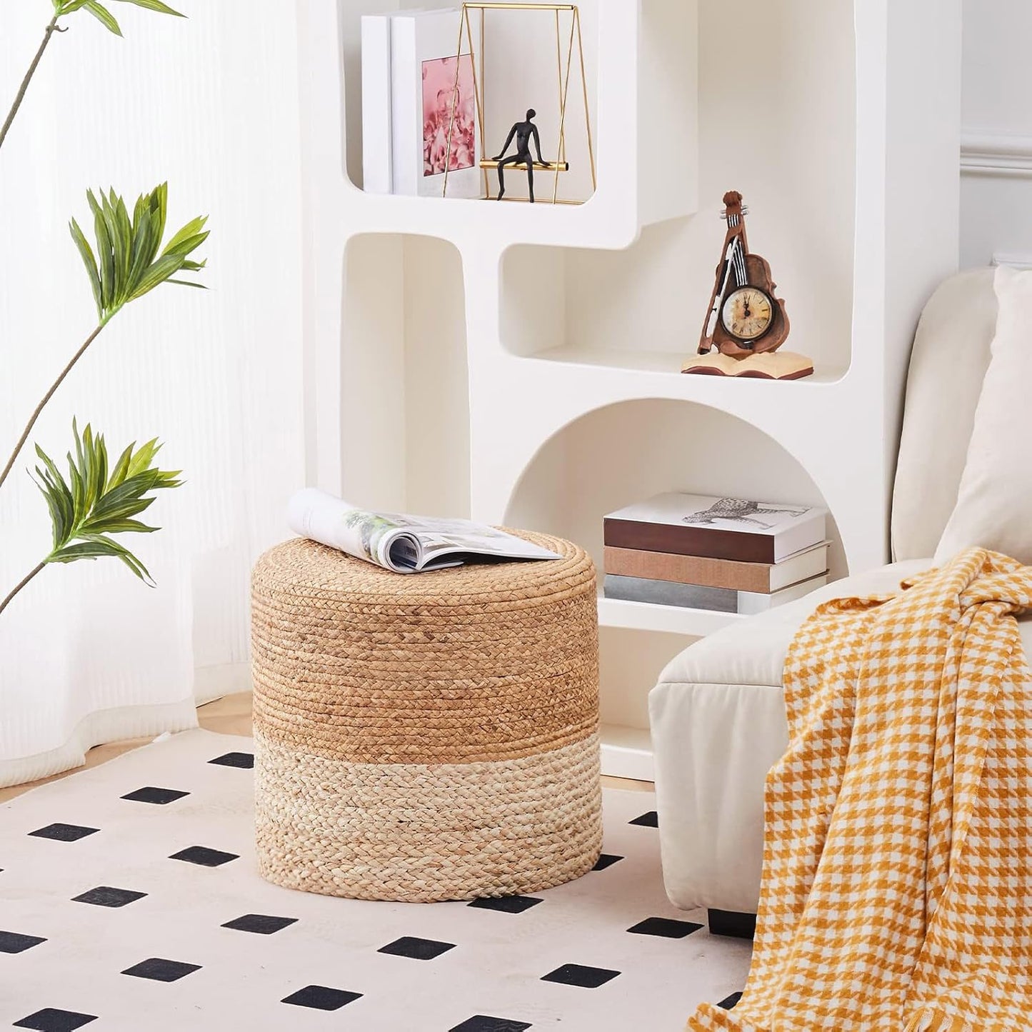 Wimarsbon 18'' Pouf Ottoman, Natural Braided Poof, Round Poufs, Rustic Handweave Lounge Pouffe, Boho Footrest Stool for Bedroom, Accent Table or Seat for Patio, Living Room