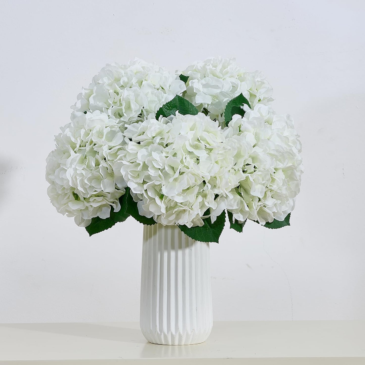 8Pcs White Fake Flowers Silk Hydrangea Artificial Flowers Bouquets Faux Ivory Hydrangea Stems for Home Table Centerpieces Wedding Party Decoration