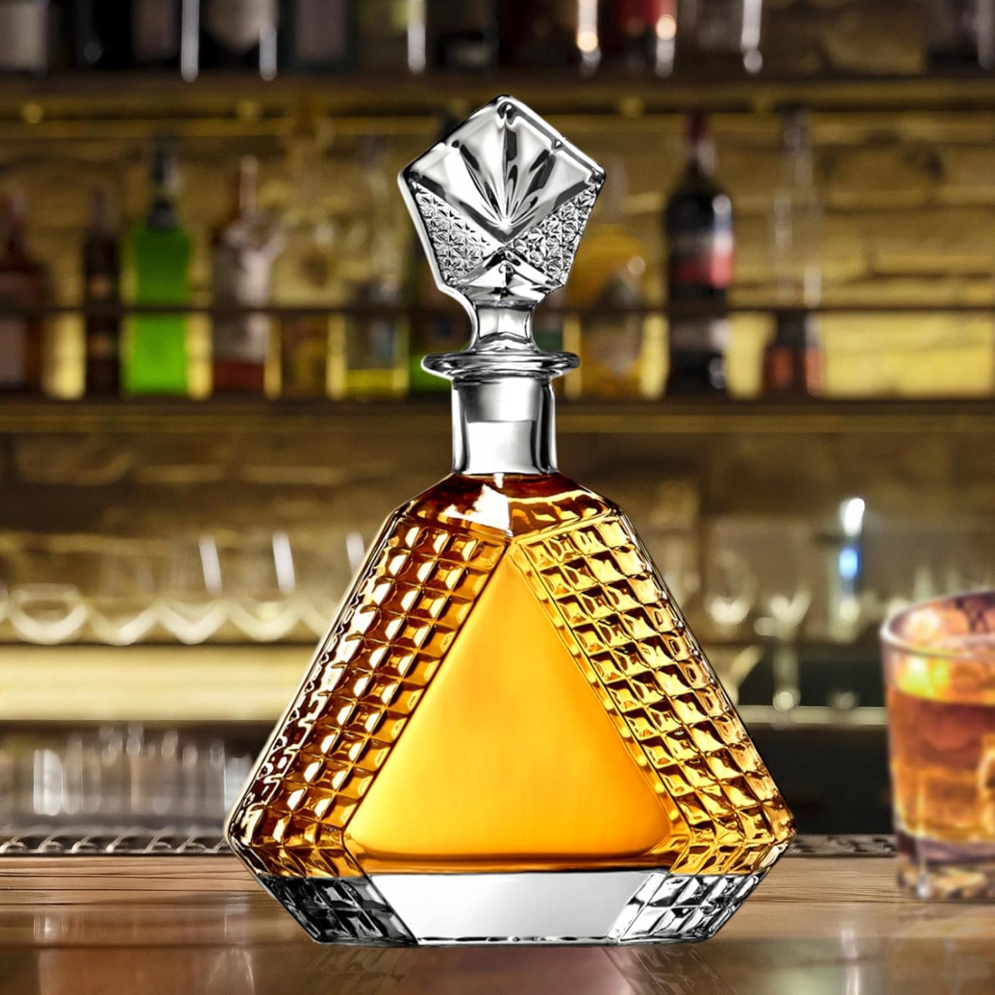 Triangle Whiskey Decanter 650ml – Premium Glass Liquor Decanter with Solid Glass Stopper – Stylish Barware for Bourbon, Scotch & Spirits – Gift-Ready Packaging for Home, Office, Bar, Man Cave Decor