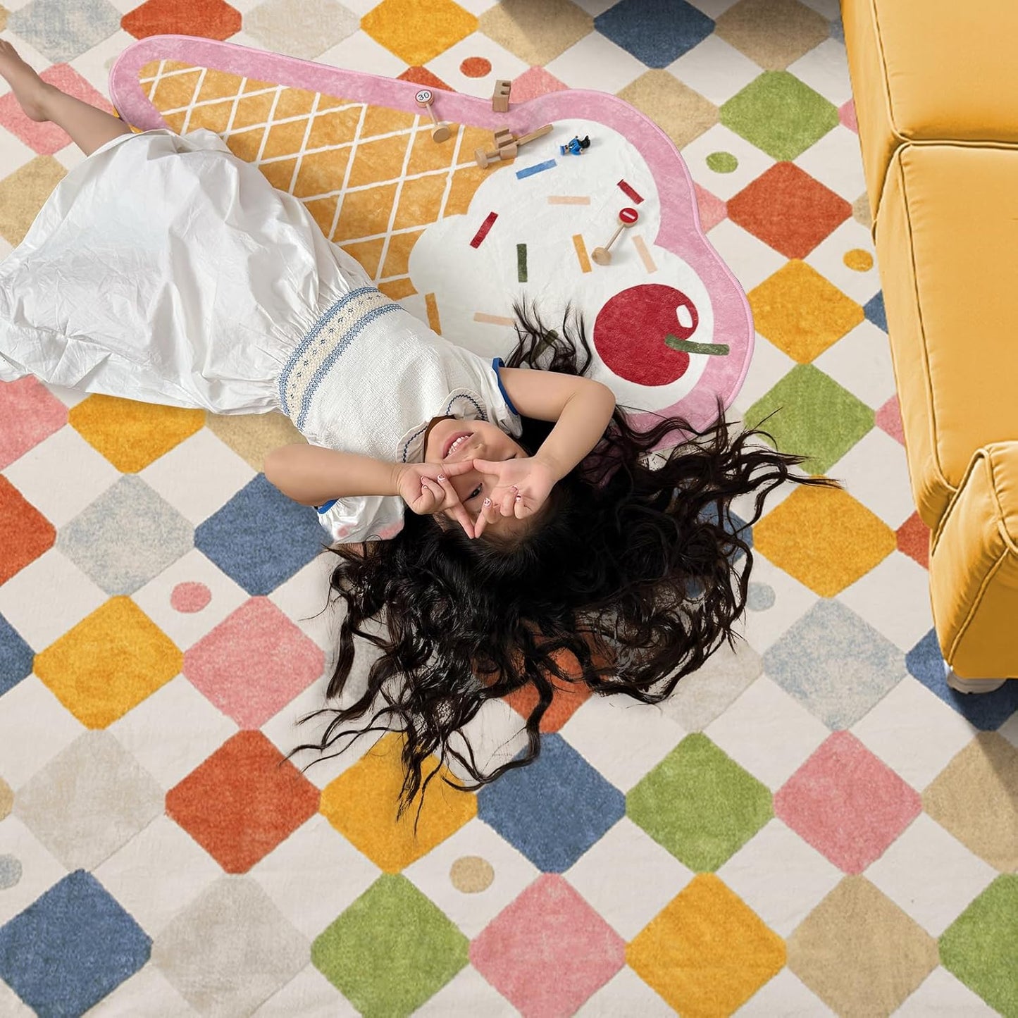 jinchan Round Rug 5ft Kids Washable Rug Indoor Floor Cover Non-Slip Soft Elementary School Classroom Modern Colorful Diamond Carpet for Nursery Daycare Bedroom Playroom Living Room Circus on Cream