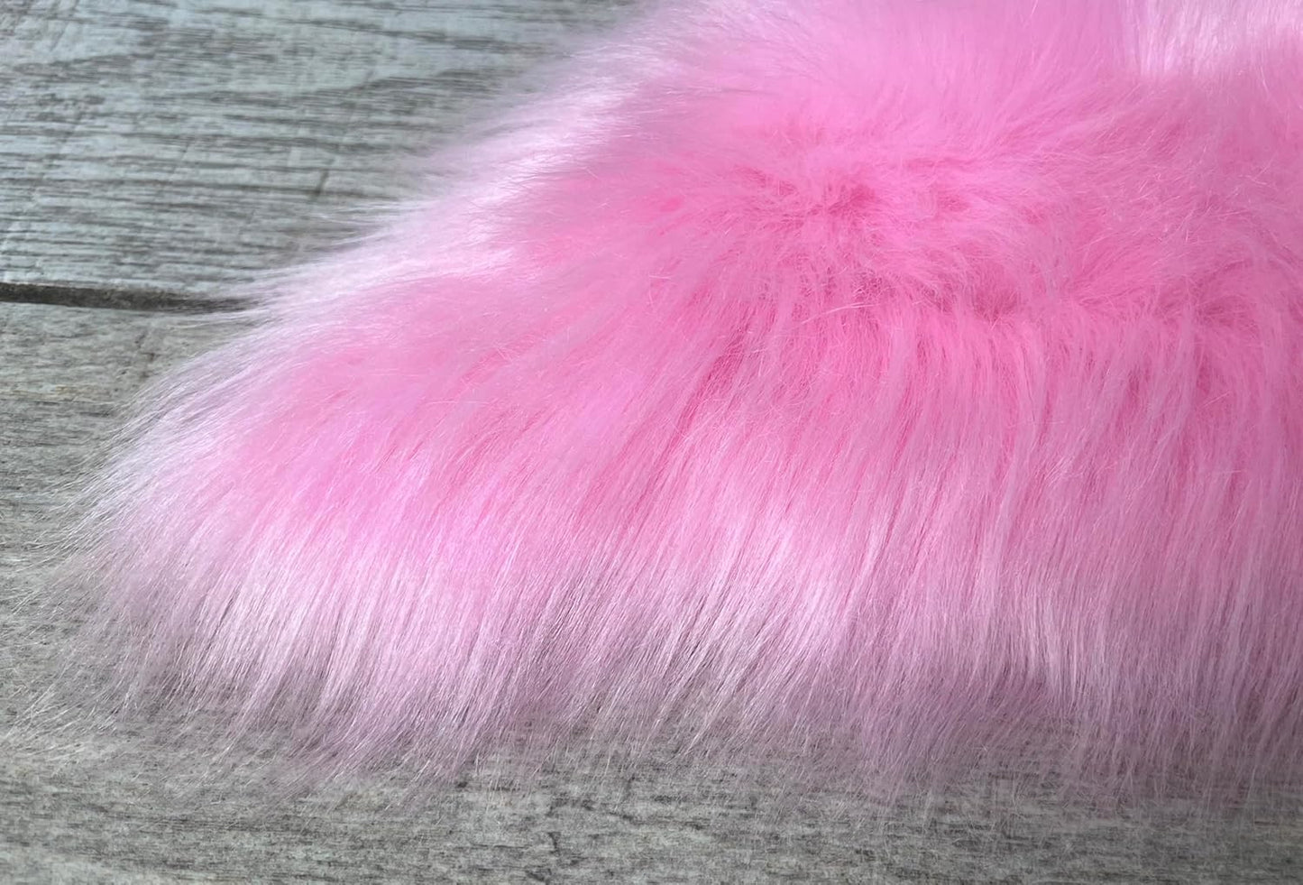 LAMBZY Faux Sheepskin Super Soft Hypoallergenic Free Shape Silky Shag Rug, Luxury Shaggy Plush Carpet for Bedrooms Living Kids Room Sofa Rugs (Pink, Quarto 4 Pelts 4'x6')