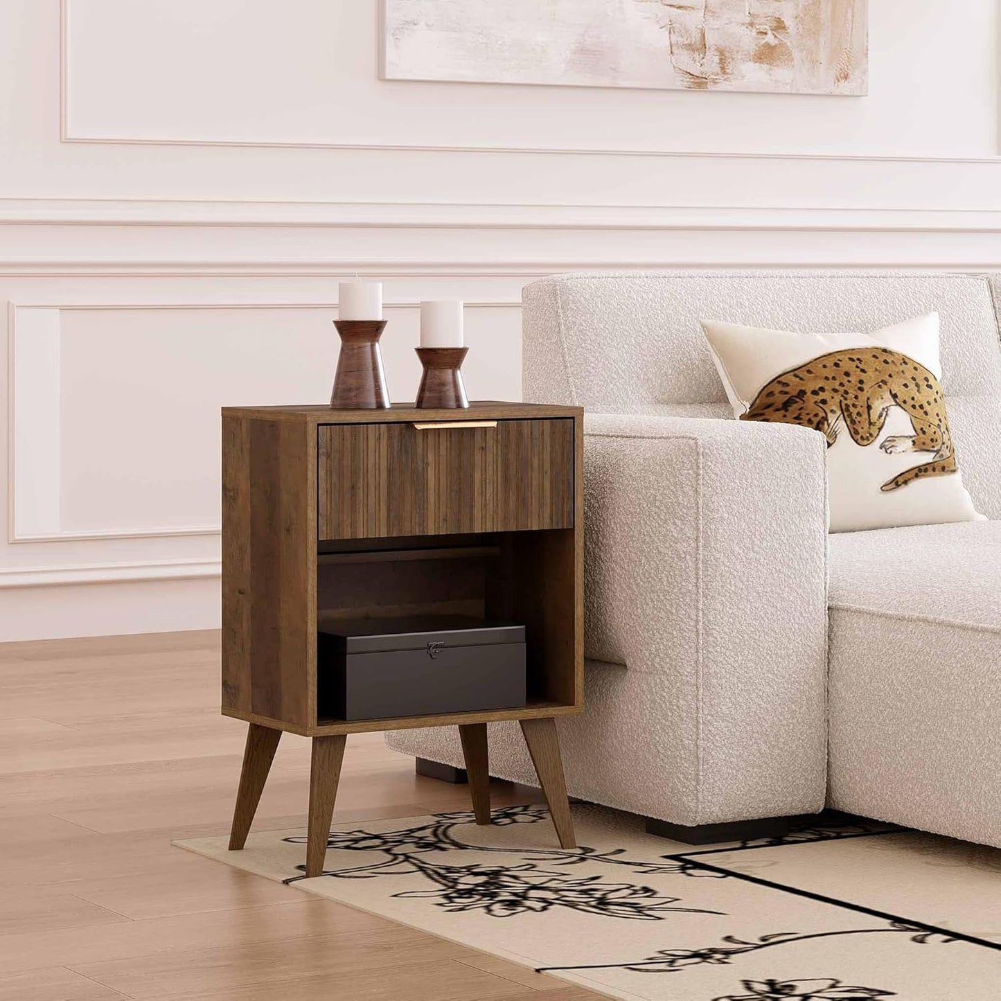 Fluted Night Stand with Opening Storage,Mid Century Bedside Table with Drawer,Wood Nightstand with Solid Wood Legs,End Table Side Table for Living Room,Bedroom,Caramel Oak CTG56BR