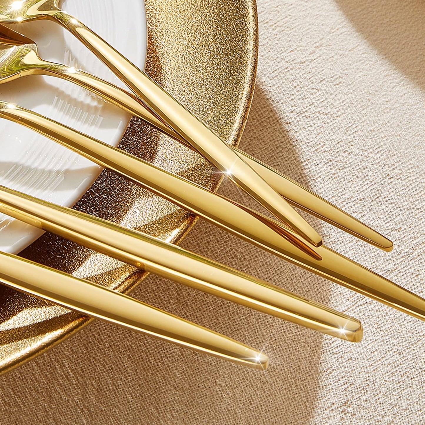 KINGSTONE Silverware Set, 40-Piece Flatware Set Cutlery Set Premium 18/10 Stainless Steel, Tableware Include Forks Knives Spoons for Home Kitchen Restaurant Wedding, Dishwasher Safe, Gold