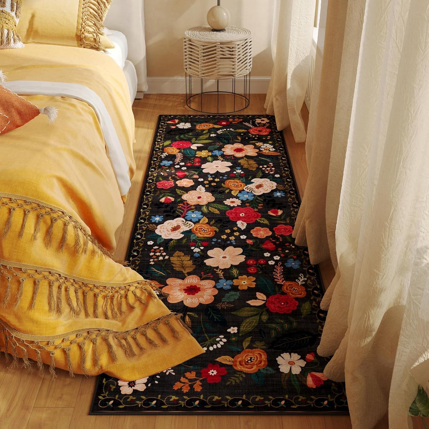 Runner Rug for Hallways Kitchen Rug Non Slip 2'x 6' Washable Runner Rugs with Rubber Backing Soft Floral Carpet Runner for Hallways, Kitchen, Laundry, Bedroom, Bathroom(Black)