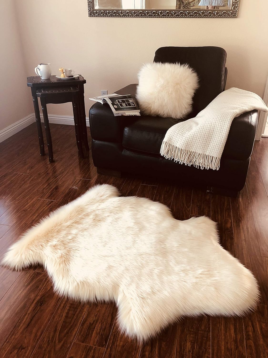 LAMBZY Faux Sheepskin Soft Hypoallergenic Free Shape Silky Shag Rug, Luxury Shaggy Silky Plush Carpet for Bedrooms Rugs Living Room Kids Rooms Sofa Floor Rugs (Single 2'x3', 60x90cm Cream)
