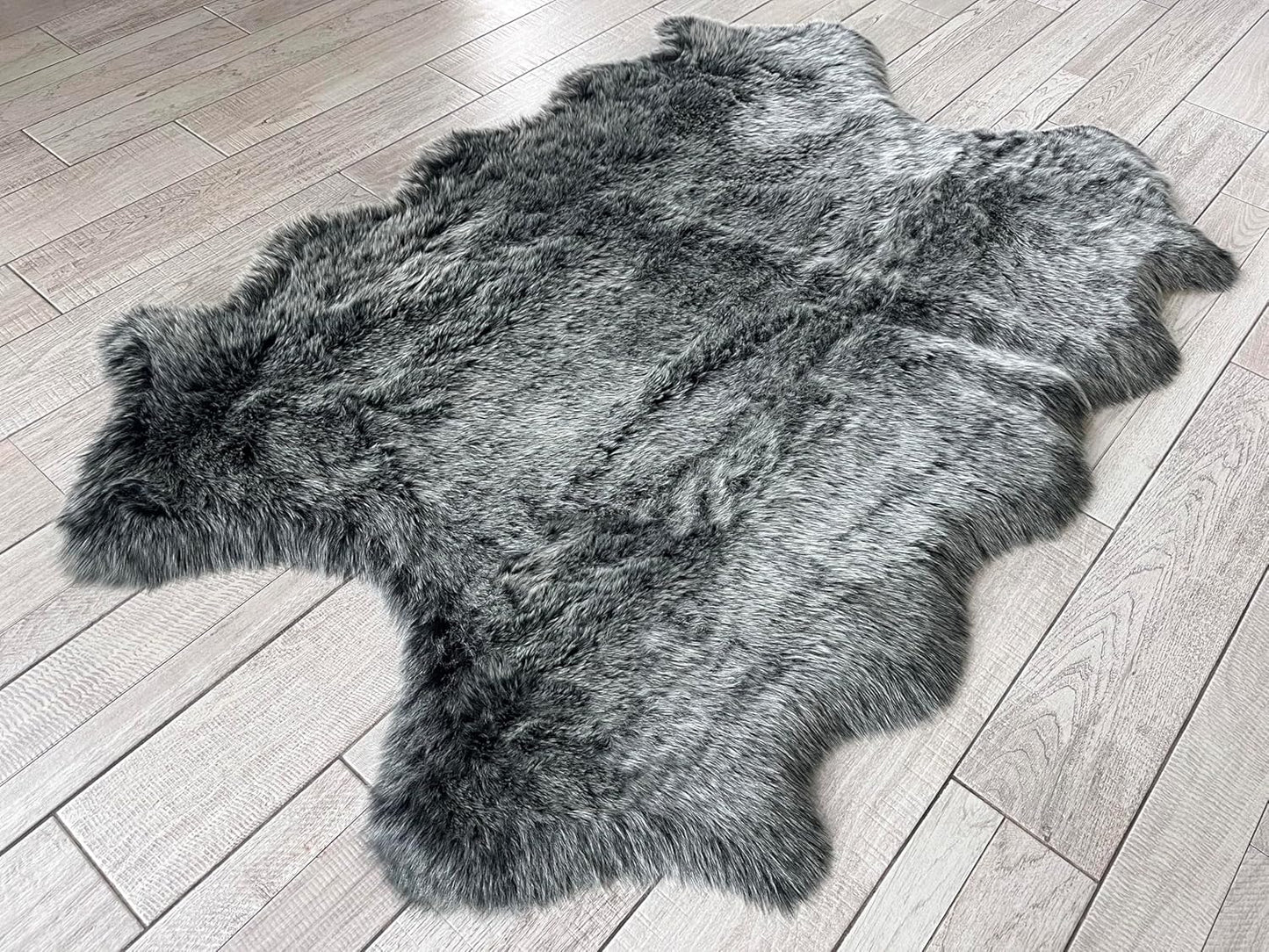 LAMBZY Faux Sheepskin Super Soft Hypoallergenic Free Shape Silky Shag Rug, Luxury Shaggy Silky Plush Carpet for Bedrooms Living Kids Room Sofa Rugs (Black with White Tips, Quarto 4 Pelts 4'x6')